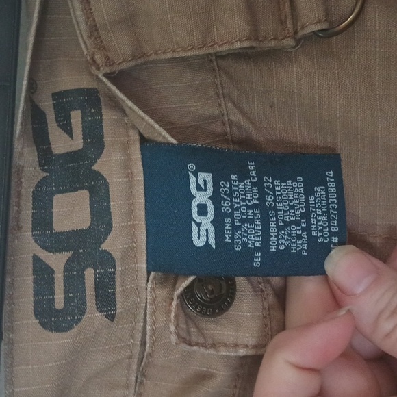 Sog  pants see pics for stain in knee  makes for great work pants - Picture 3 of 4